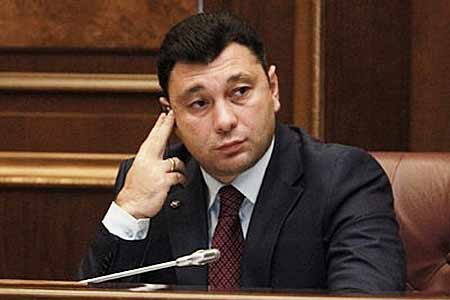 Эдуард Шармазанов: "Насилие и оружие никогда не могут решить проблем человечества"