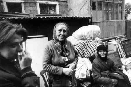 В Ереване проходит научно-практическая конференция <Армянские беженцы из Азербайджана: Политические, культурные и общественные проблемы 30 лет спустя>
