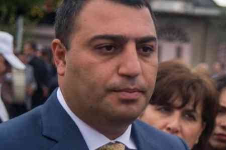 Мэр Эчмиадзина Карен Григорян подал в отставку из-за отца-героя, ворующего пайки солдат (видео)