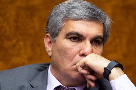 Политик: Набрать 54% Пашиняну помогли Кочарян с Саргсяном