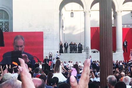 Nikol Pashinyan on the statement of Arthur Vanetsyan: If an officer  does this, he throws his epaulettes into the ballot box