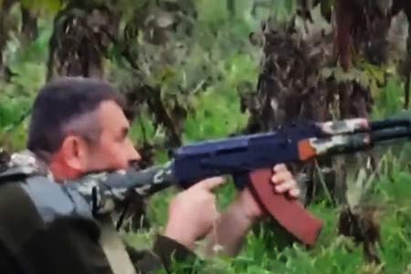 Вражеские силы продолжают обстреливать позиции вооруженных сил Армении