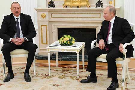 Путин провел телефонный разговор с Алиевым на фоне провокаций в Арцахе