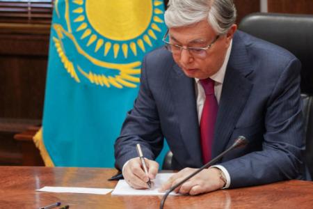 Президент Казахстана направил личные послания главам Объединенных Арабских Эмиратов, Саудовской Аравии, Катара, Бахрейна и Кувейта