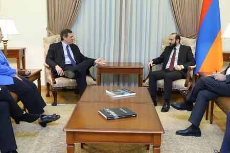 Armenian FM, American mediator discuss peace treaty between Yerevan and Baku