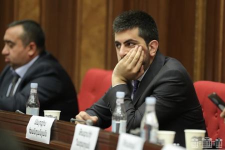 Глава комиссии НС РА о возвращении арцахцев в свои дома: заключение мирного договора приоритетно