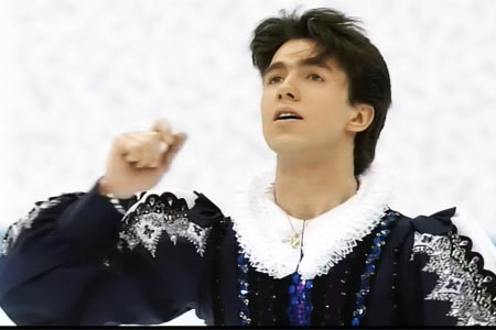 Олимпийский чемпион Алексей Урманов проводит спортивные сборы в Ереванской школе фигурного катания и хоккея