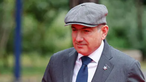 Премьер-министр РА посетил филиал армянского благотворительного фонда "SOS Детские деревни"