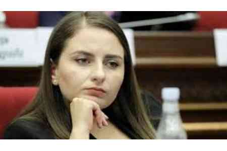 Дашнакцакан: Пока правящая сила превратила прибытие жены одного из пленных в Ереван в пиар-акцию, АРФД без шума позаботилось о ее прилете