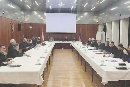 Собор епископов Католикосата всех армян осудил анцицерковную кампанию  властей Армении и подтвердил преданность Гарегину II