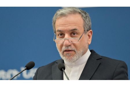 Глава МИД: Иран не принимает прекращение огня, но готов рассмотреть идеи для окончательного завершения войны