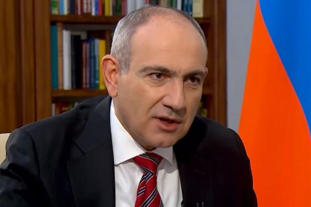 Pashinyan sidesteps questions regarding cancellation of proposed meeting with Putin