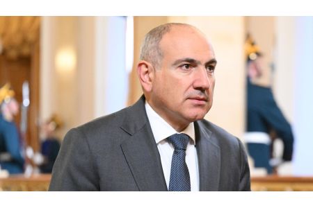 Никол Пашинян пригрозил подать в суд на Самвела Карапетяна за слова о "галлюциногенных грибах"