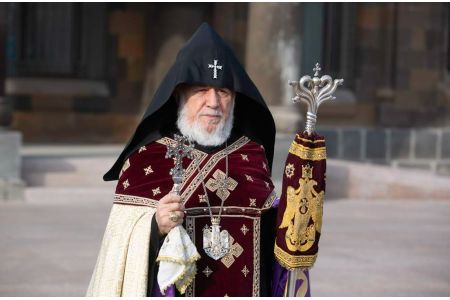 Гарегин II посетил Самвела Карапетяна, находящегося под домашним арестом