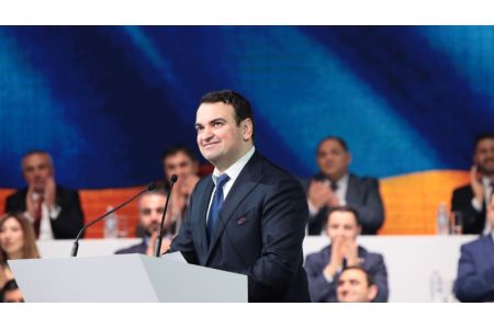 "Сильная Армения" намерена принять "Антисафаровский закон", запрещающий азербайджанцам приобретать имущество и находиться на территории страны более 10 дней