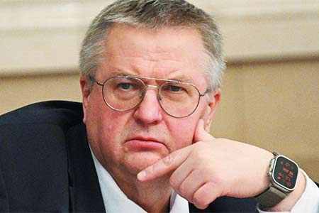 Оверчук призвал Армению определиться, какое она "варенье будет варить"