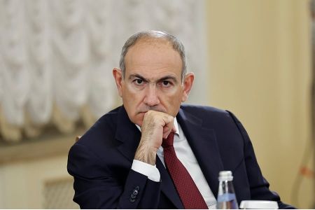Prime Minister Pashinyan threatens dismissals over construction  violations in public infrastructure