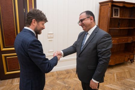 Armenia`s Deputy PM bids farewell to outgoing French Ambassador